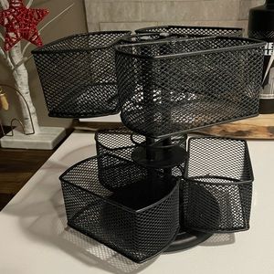 Organizing Makeup Carousel